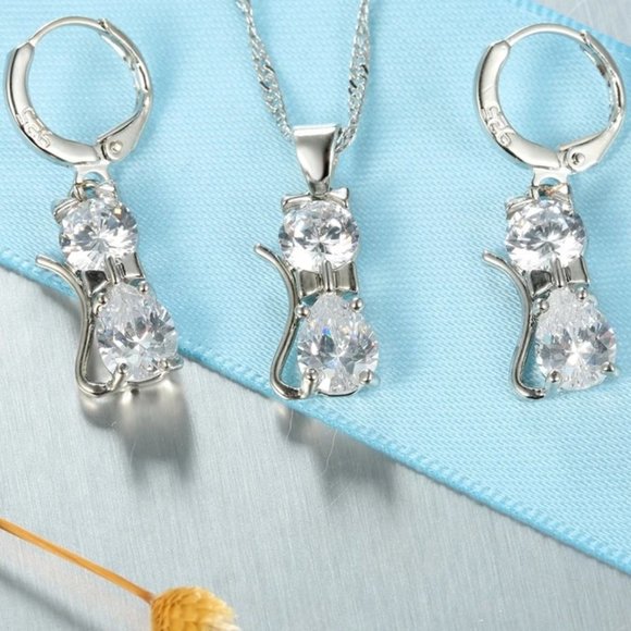 Fashion Jewelry Jewelry - ⭐4pc Bundle Sale⭐ Diamond Kitty Pendant And Earrings, w.18" Chain, 925 Silver